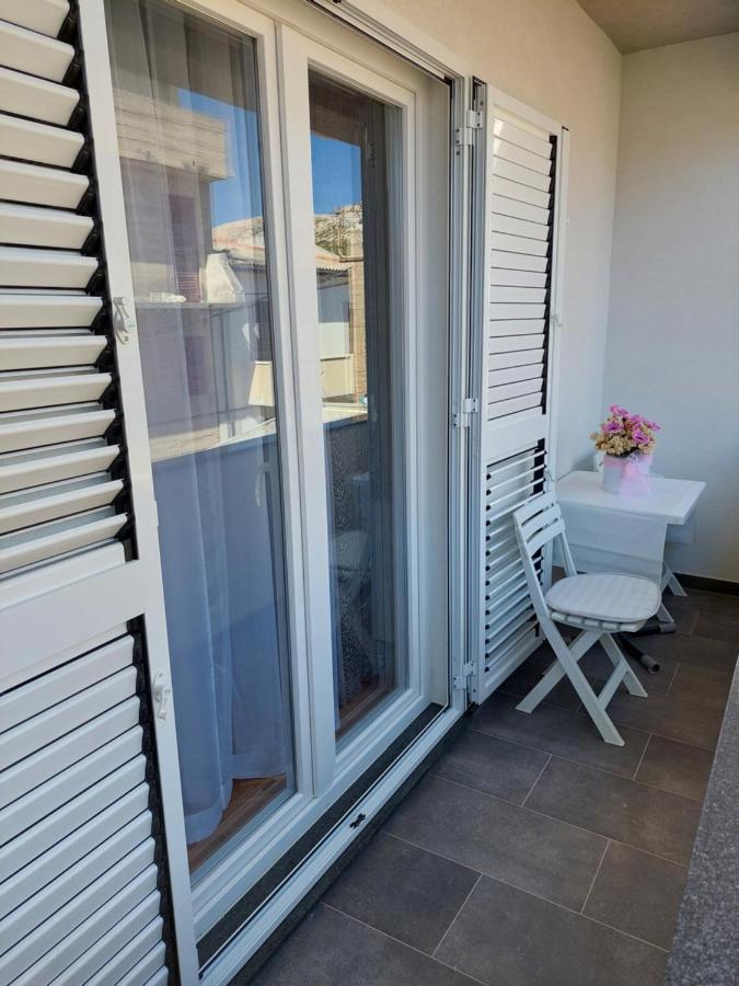 Apartment Eli Pag Town Extérieur photo